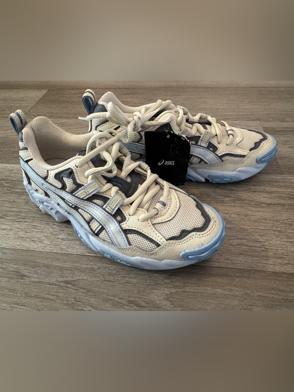 ASICS Women's Gel Nandi Sneakers in Light Blue and Cream - Picture 3 of 6